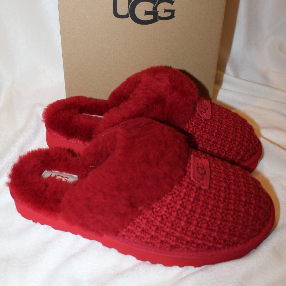 NIB UGG WOMEN'S COZY SWEATER SHEARLING LINED SLIPPERS RED